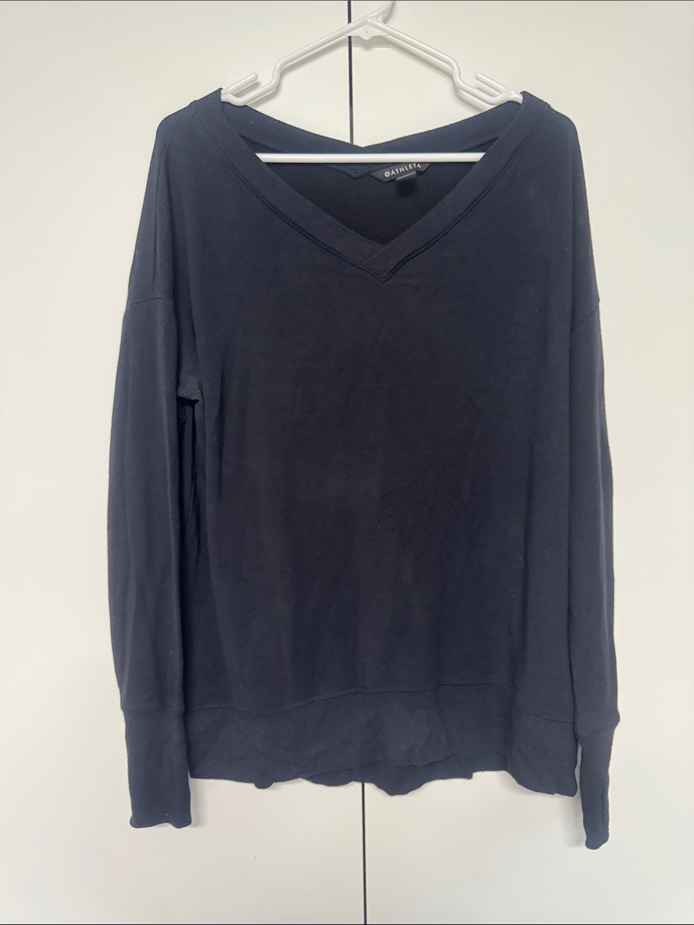 Athleta Women’s V-Neck Sweatshirt in Black